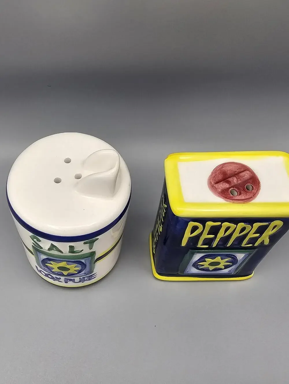 Ceramic Salt and Pepper Shaker Set, Blue and Yellow Novelty Kitchen Decor
